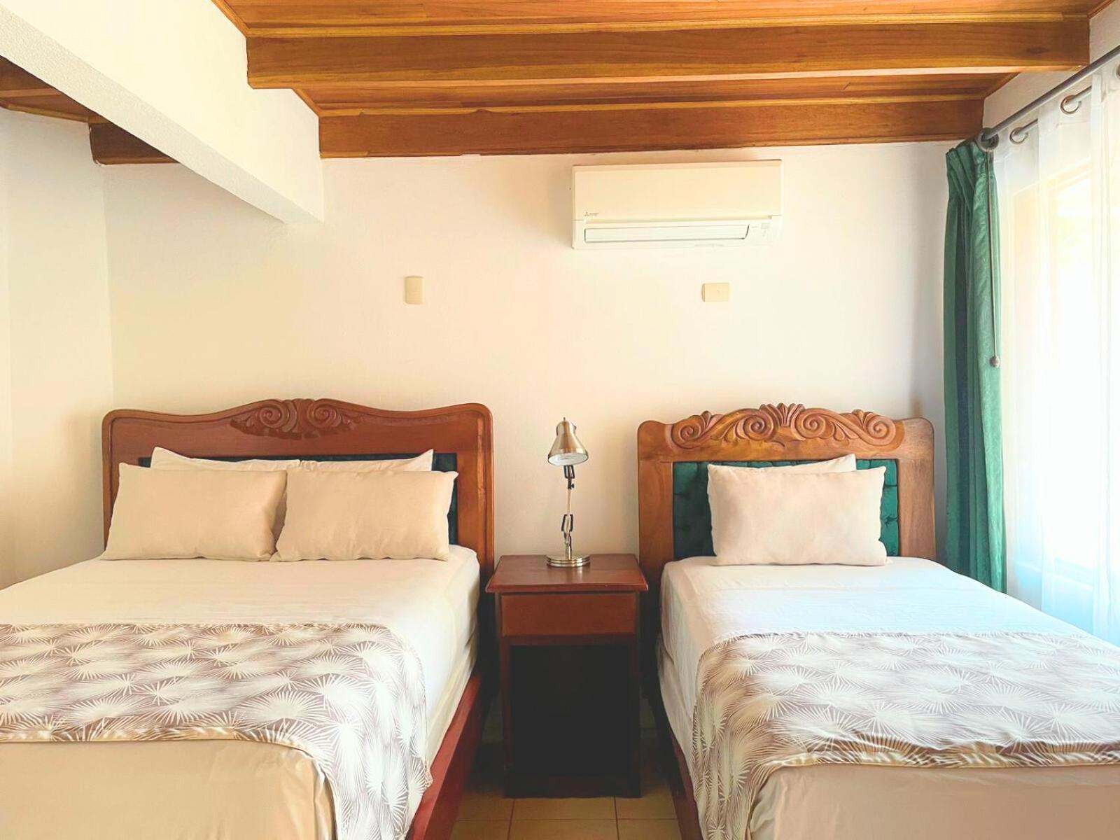Hotel Javy Liberia Eksteriør billede